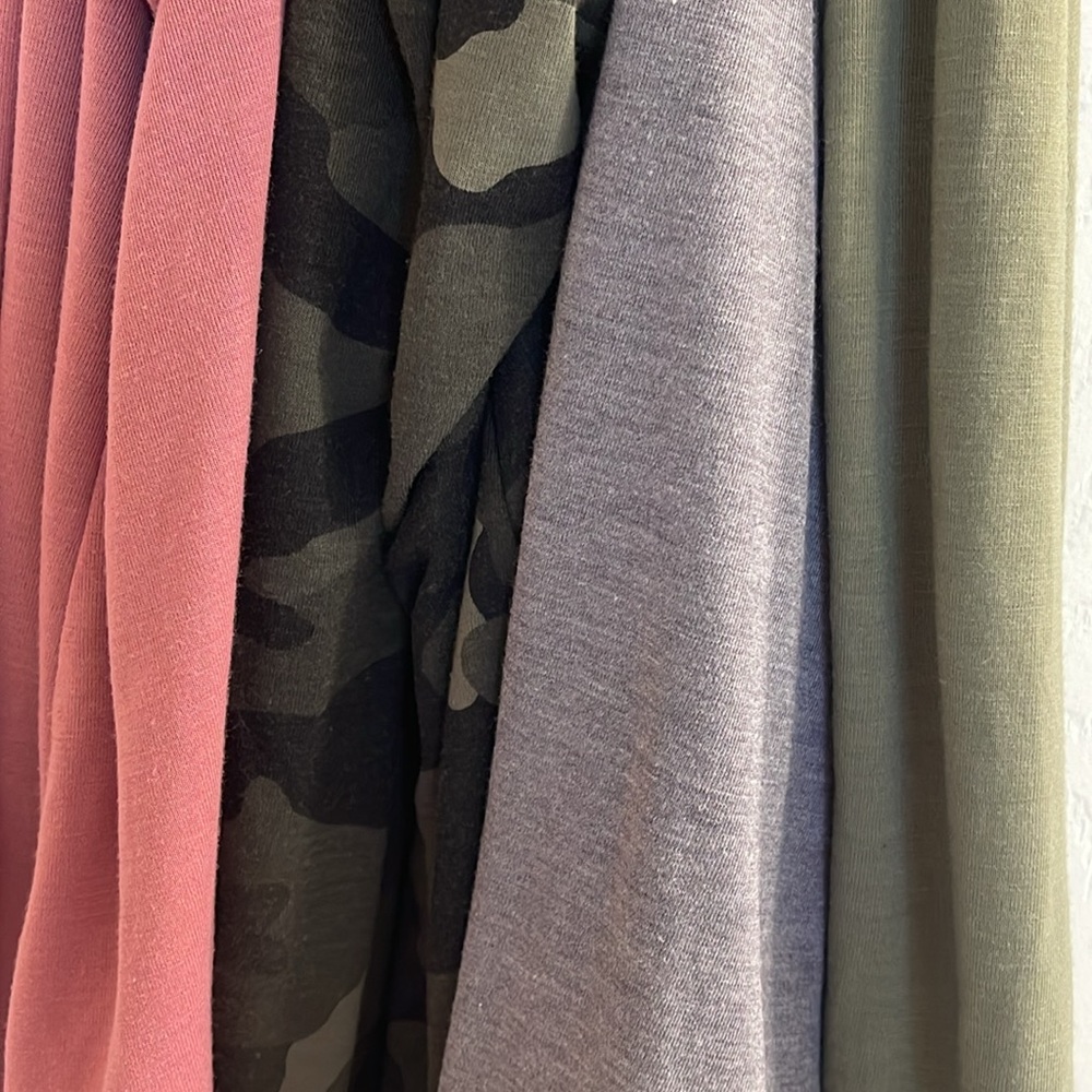 FOUR Old Navy Active Go Dry Racer Back Tanks- Lightweight. Camo Green Gray Pink